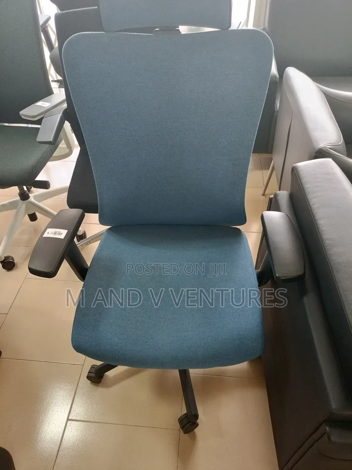 Office Chair MV235
