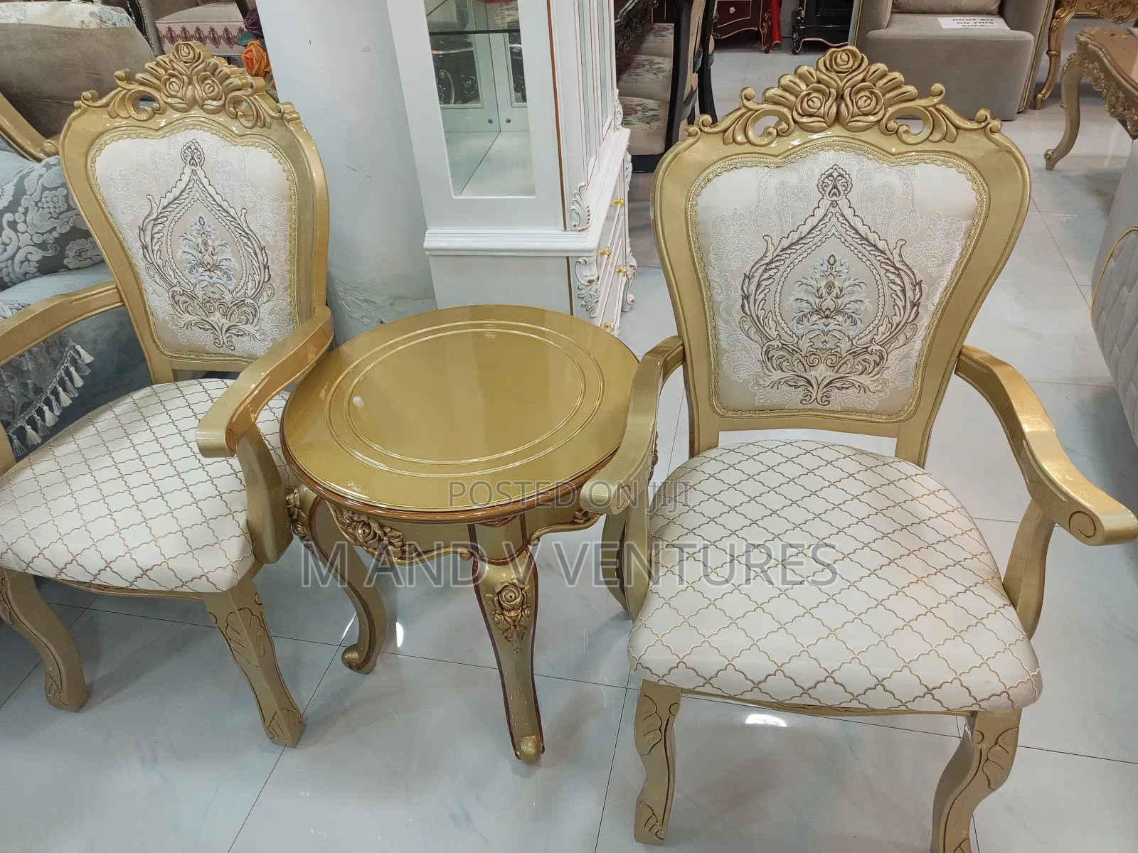 Royal Dining Set