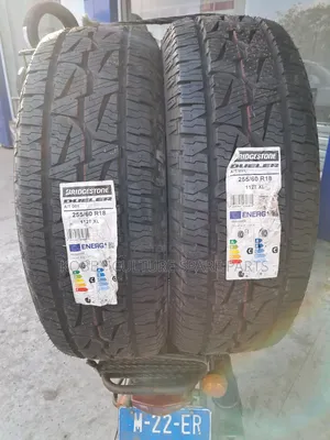 Original Bridgestone 255/60r18 Tyres Available for All Cars.