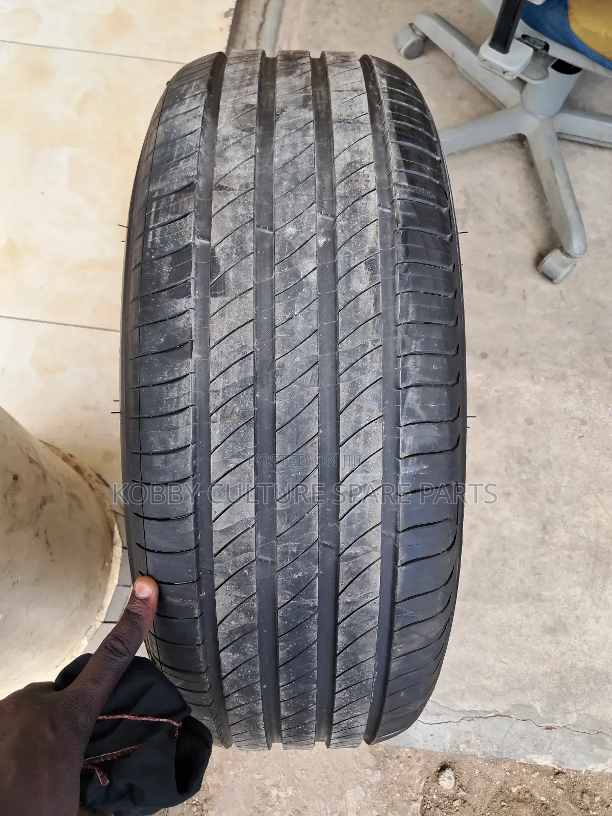 Original Michelin 225/55r18 Tyres Available for All Cars.
