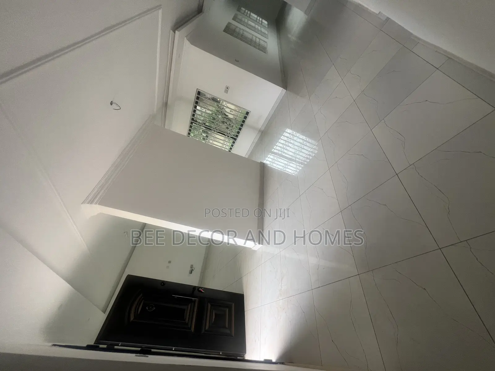 4bdrm Apartment in Bee Decor & Homes, Oyarifa for sale