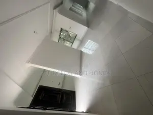 4bdrm Apartment in Bee Decor & Homes, Oyarifa for sale