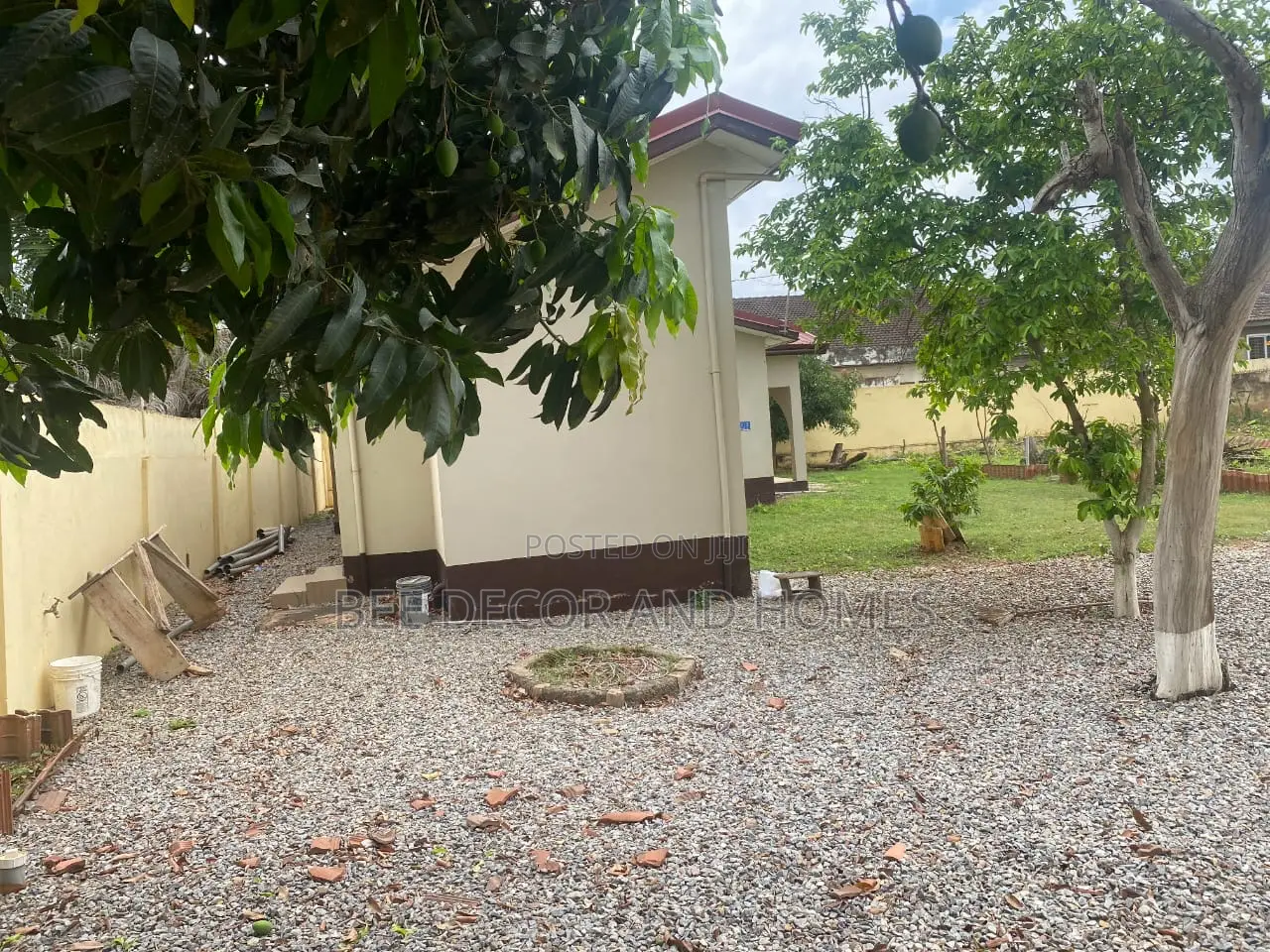 Sensational Land With and Old House