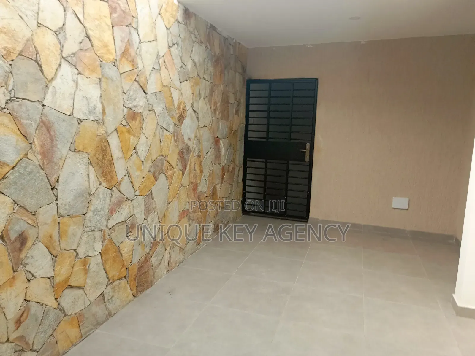 1bdrm Apartment in Unique Key Agency, Tseaddo for rent