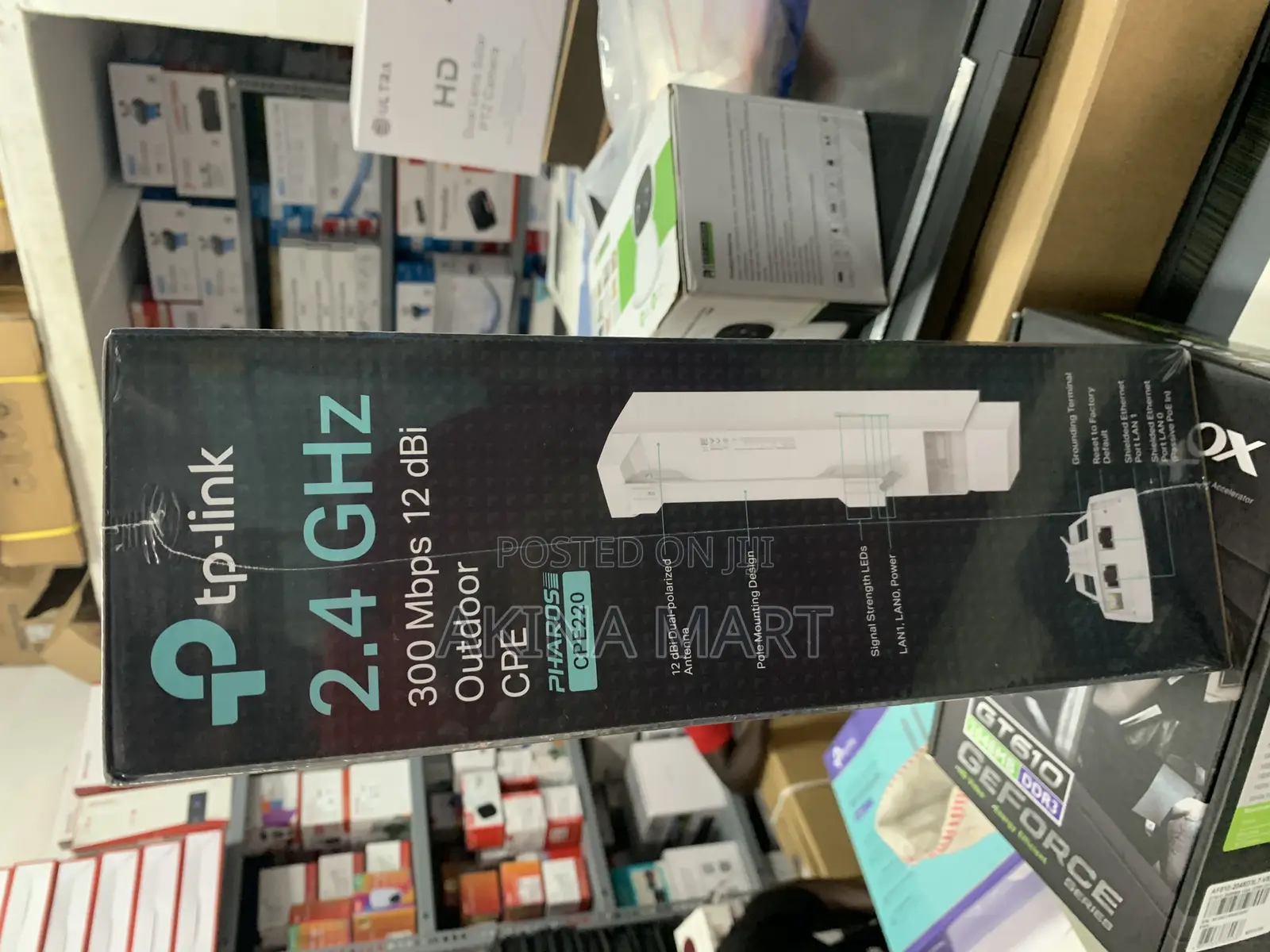 Tp Link Cpe220 2.4ghz 300mbps 12 Dbi Outdoor Cpe