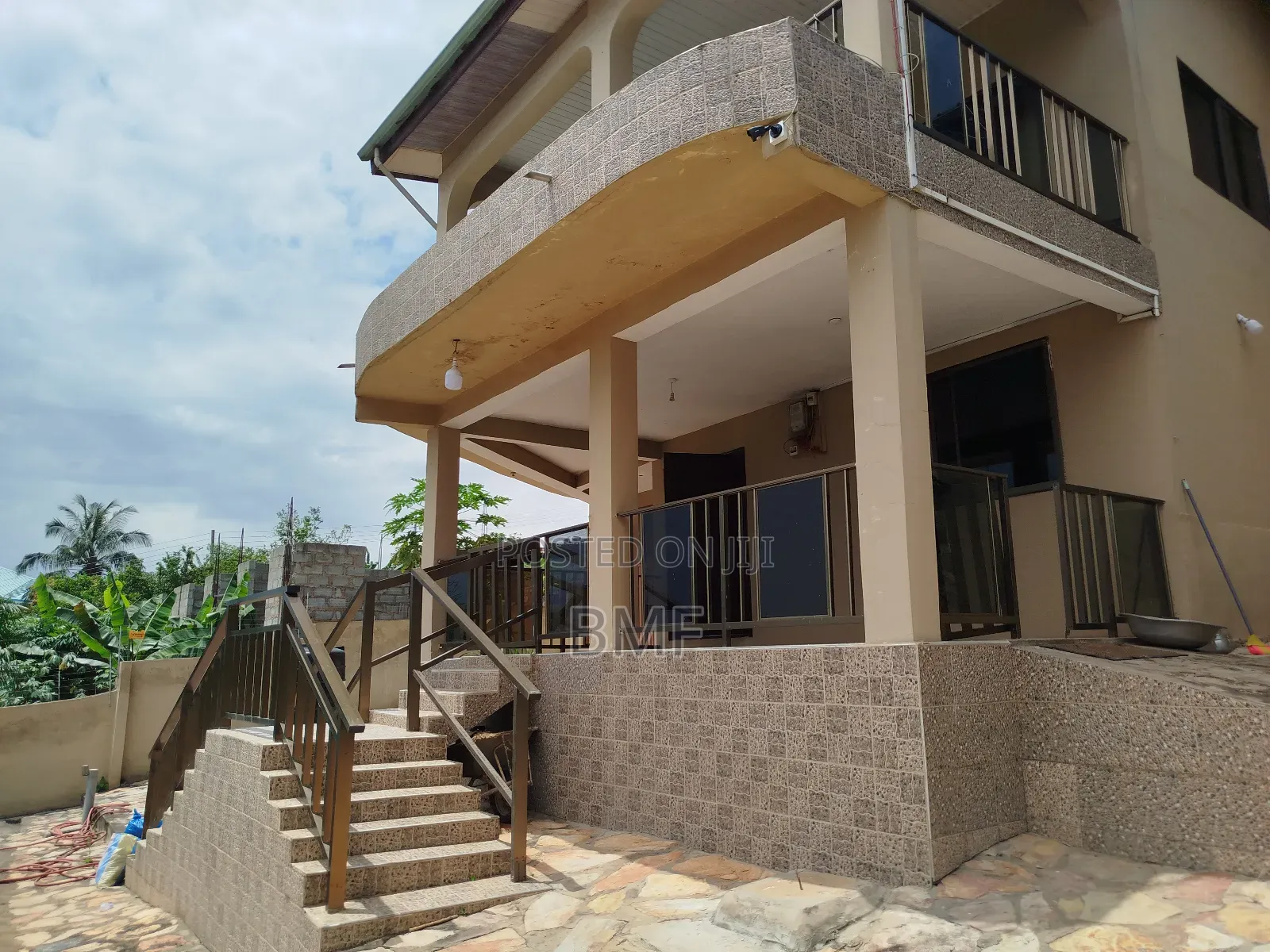 5bdrm House in Kwabenya for sale