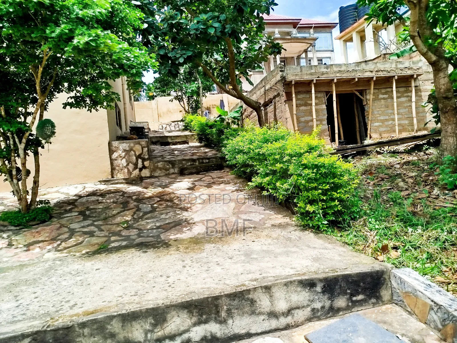 5bdrm House in Kwabenya for sale