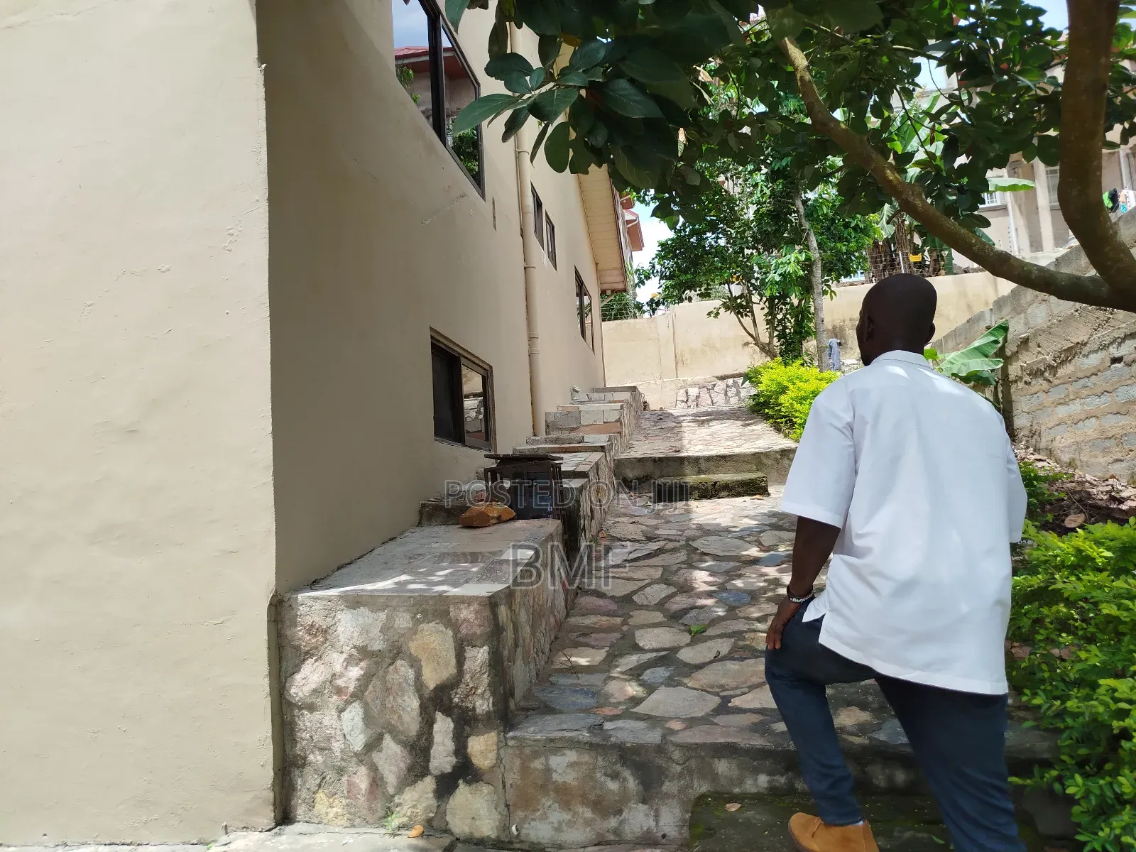 5bdrm House in Kwabenya for sale