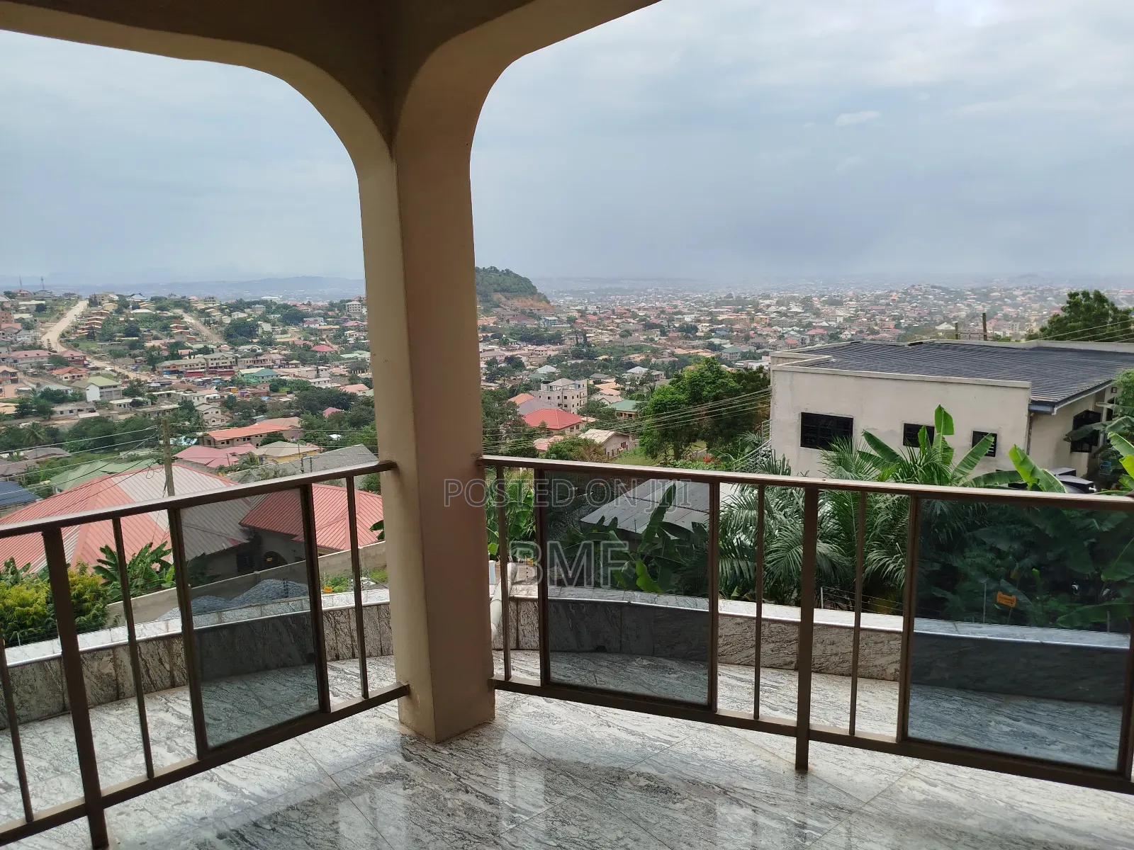 5bdrm House in Kwabenya for sale