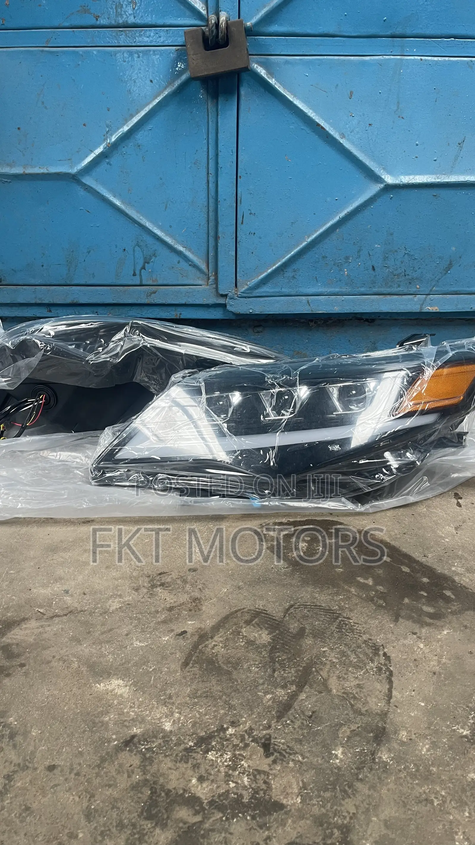 Toyota Camry Spider 2012/13/14 Headlights Spec