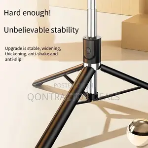 Qontractor Deals Extendable Selfie Stick 1.7 Tripod (Led)