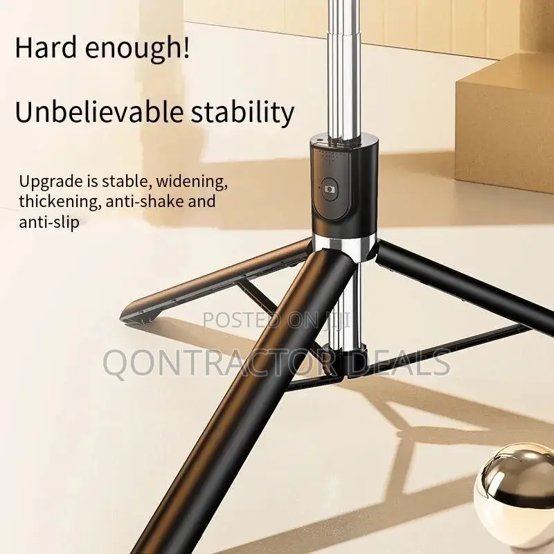 Qontractor Deals Extendable Selfie Stick 1.7 Tripod (Led)