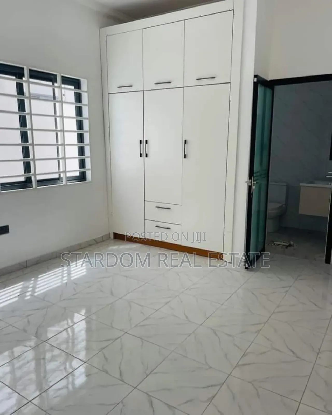 3bdrm Duplex in Spintex for sale