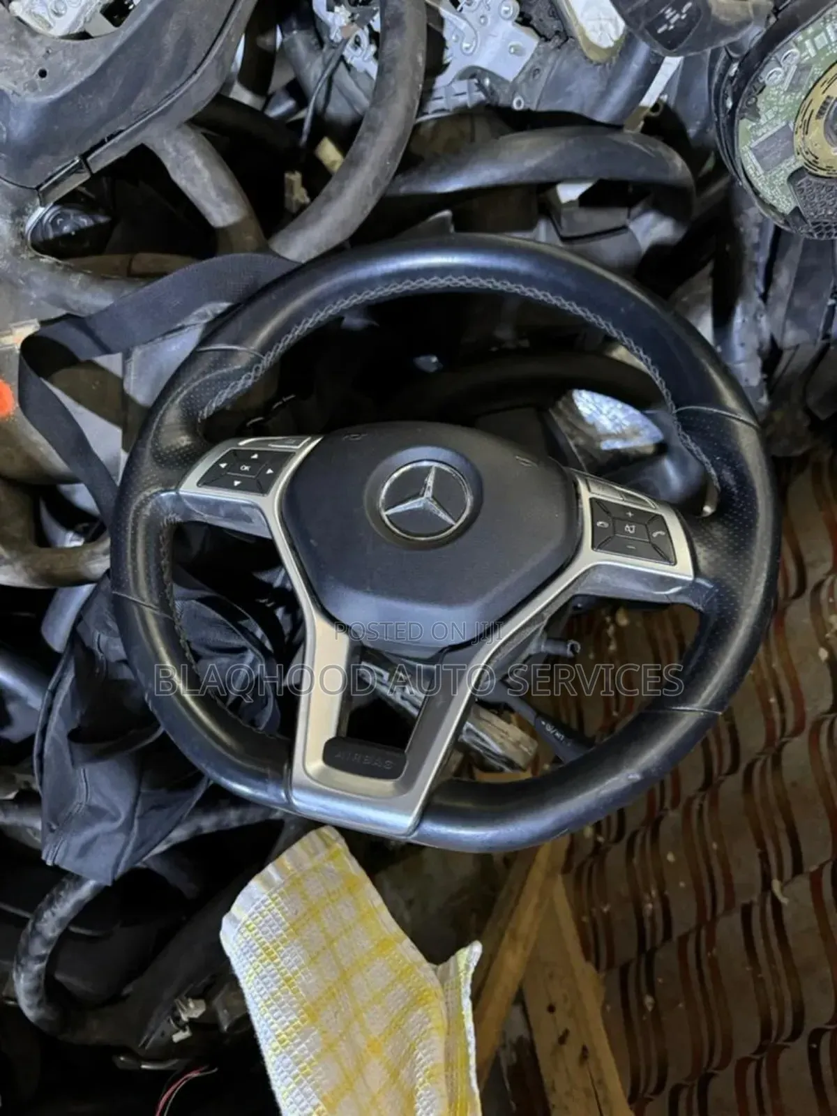 Benz C250 2011-2014 SPORTS STEERING WHEEL in Stock