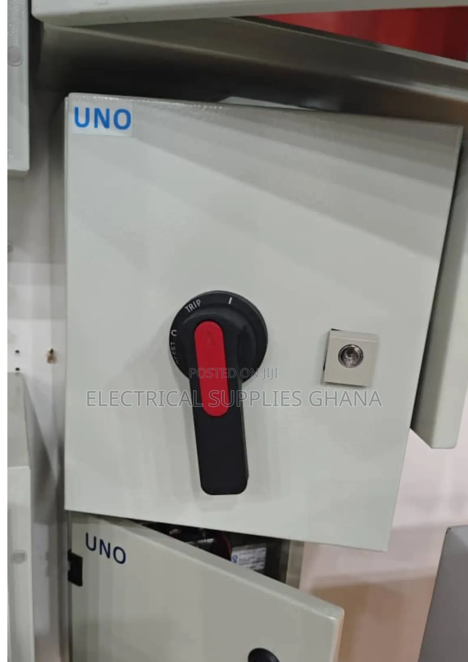 Chint TPN With McCb as Power Isolator Switch