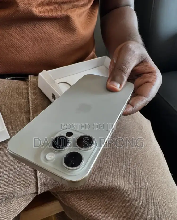 New Apple iPhone 15 Pro Max 512 GB Gray