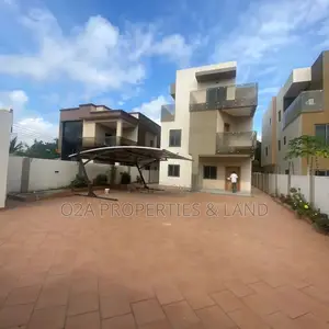 5bdrm House in East Legon, American House for rent