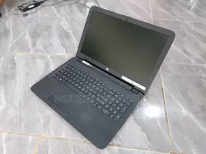 Laptop HP 15-dw0037wm 8GB Intel Core i7 HDD+SSD 500GB