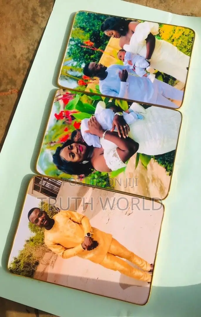 Ring/ Frameles Photo Frame