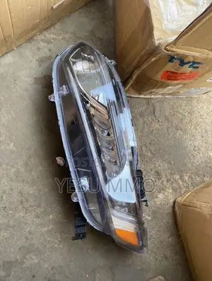 Honda Accord 18 Headlight Half Led