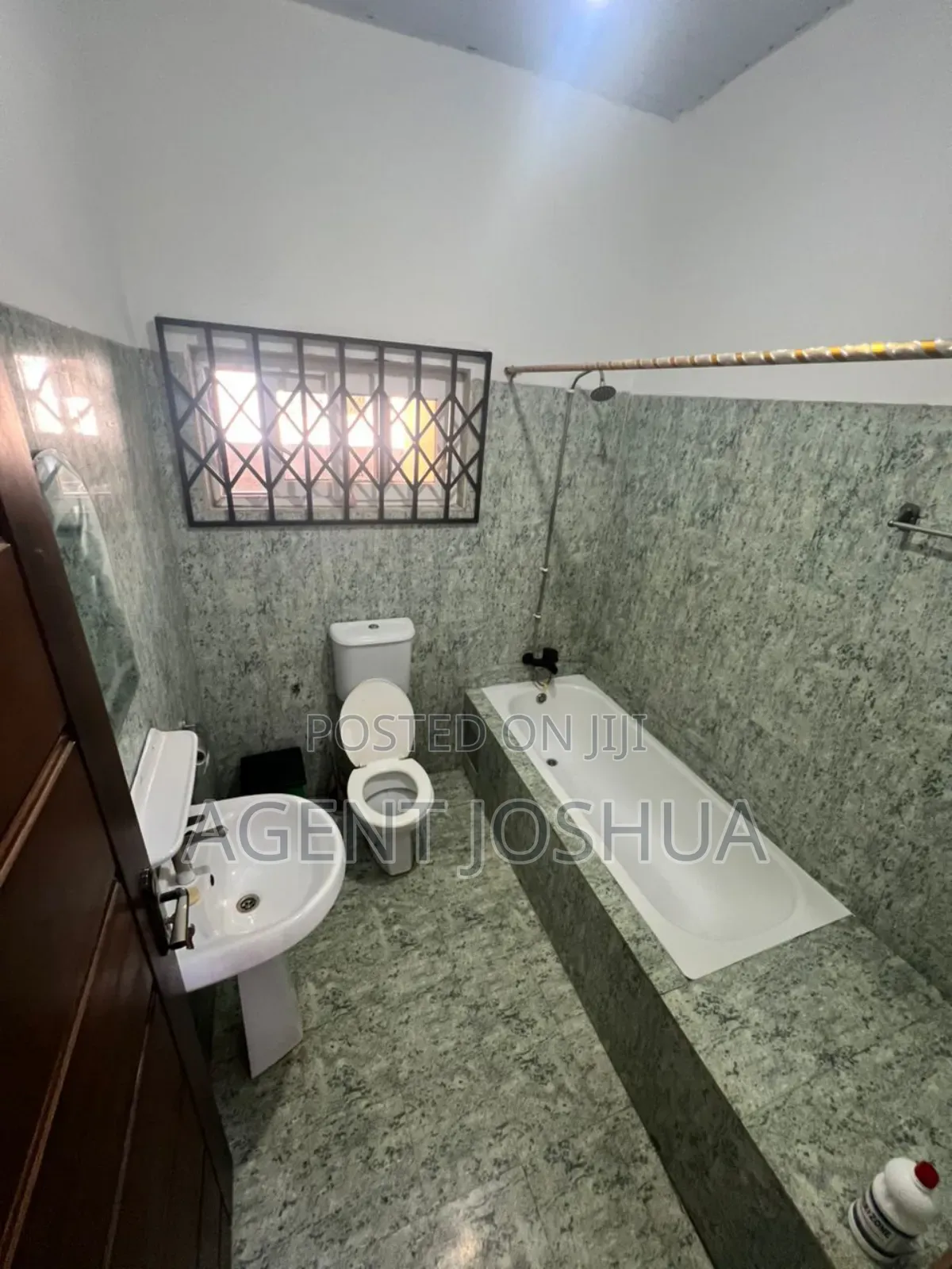 4bdrm House in Manet Viile Estate, Airport Residential Area for rent