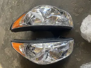 Hyundai Tecson 2011-2015 Headlight