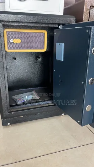 Money Safe Tr4k6