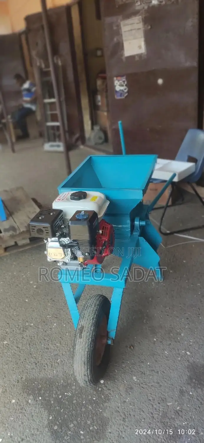 Cassava Grater With Petrol Engine Complete