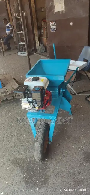 Cassava Grater With Petrol Engine Complete