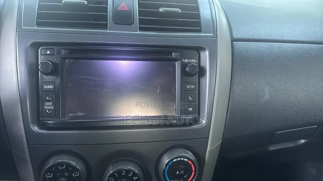 2013 Toyota Corolla Radio Audio Receiver and Display Screen