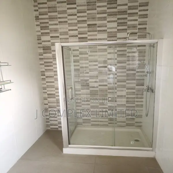 4bdrm House in Abelemkpe, Methodist Church Area for sale