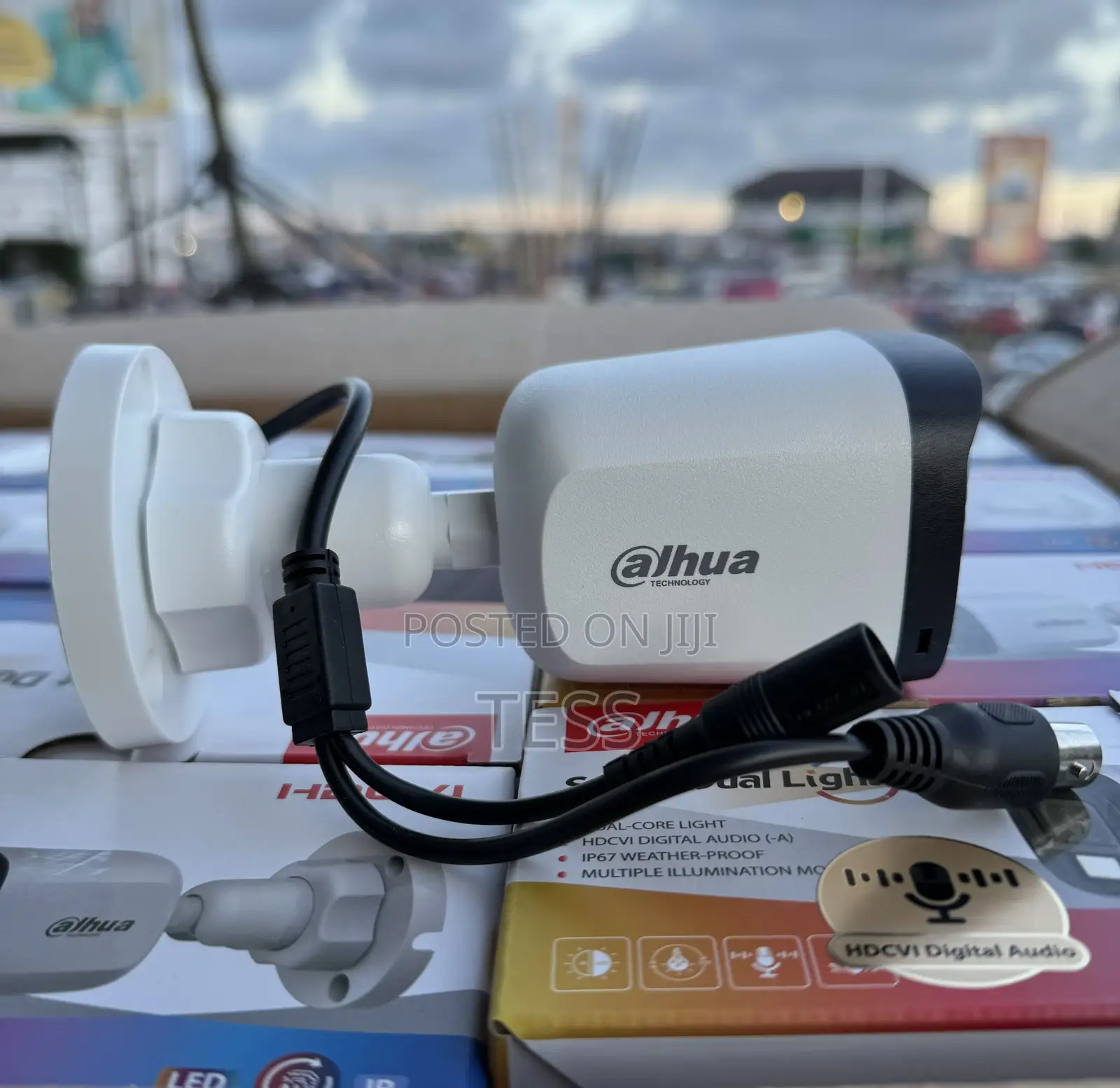 Dahua 2mp Full Color Smart Light+Audio Camera