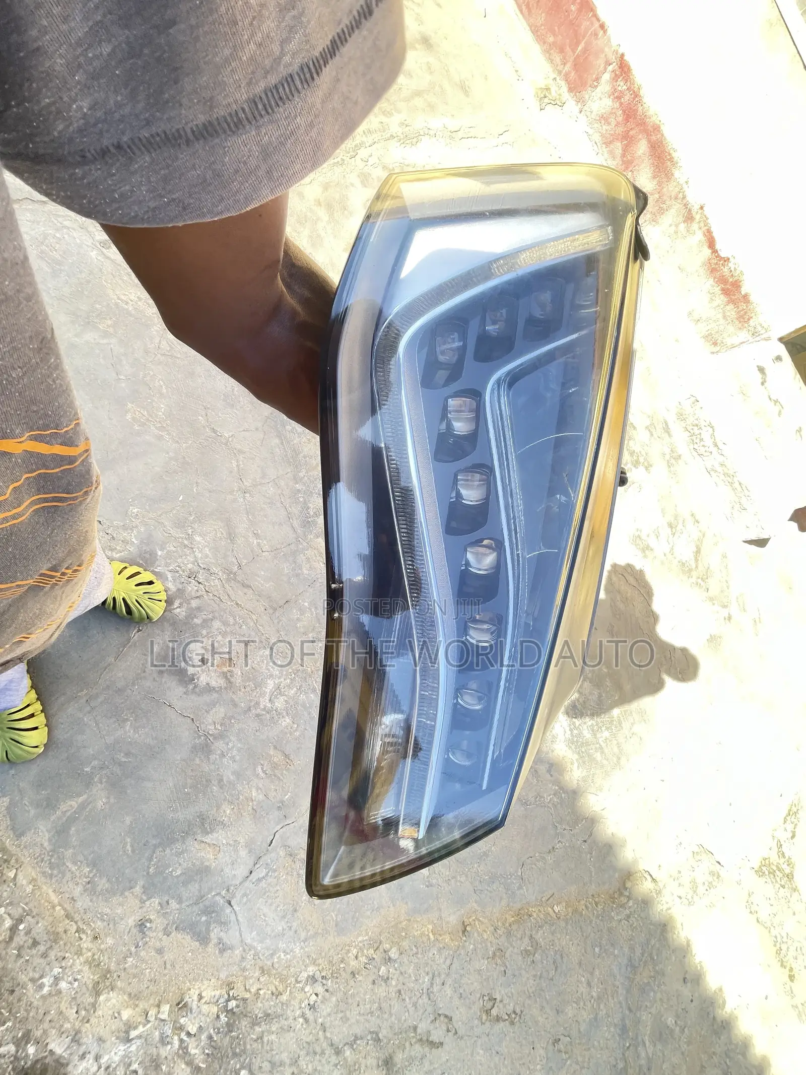 Audi A8 Headlight Full Turing With Chargers