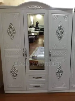 Wardrobe 3doors CBDZ