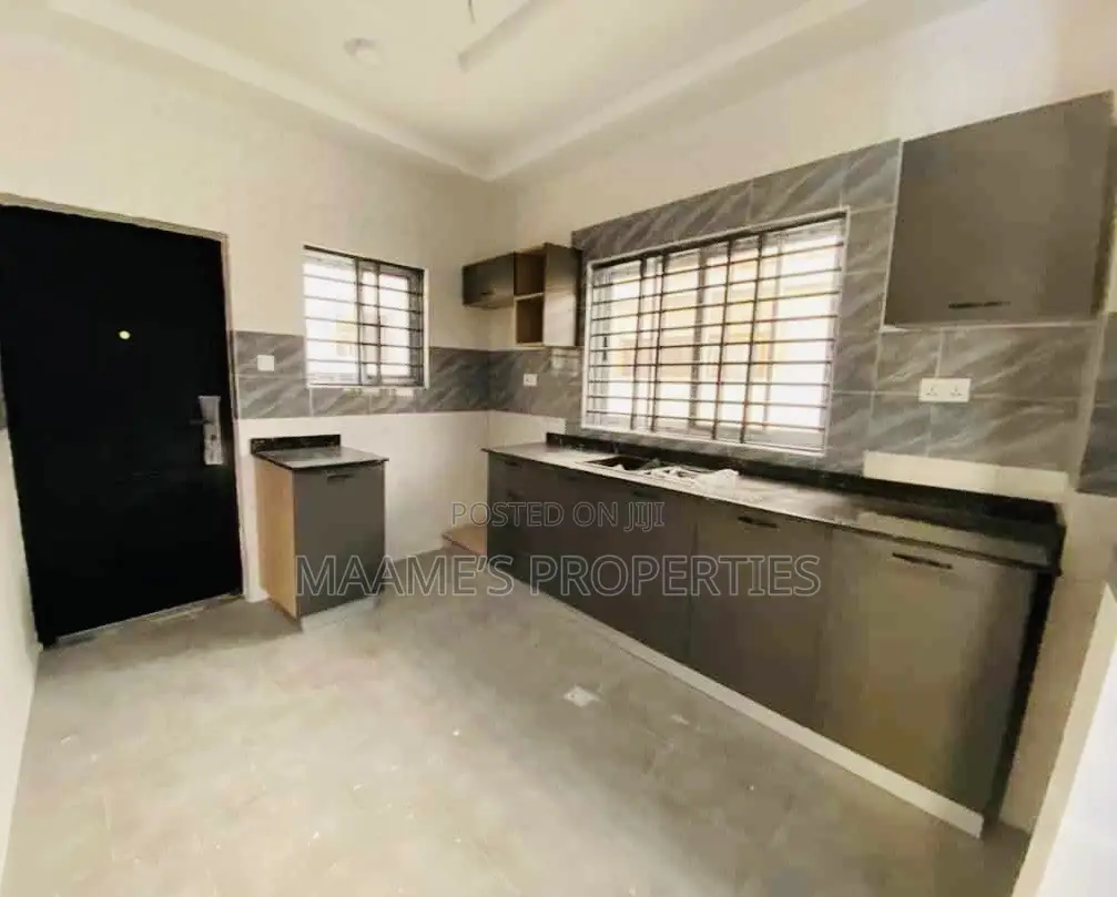 3bdrm House in Spintex for sale
