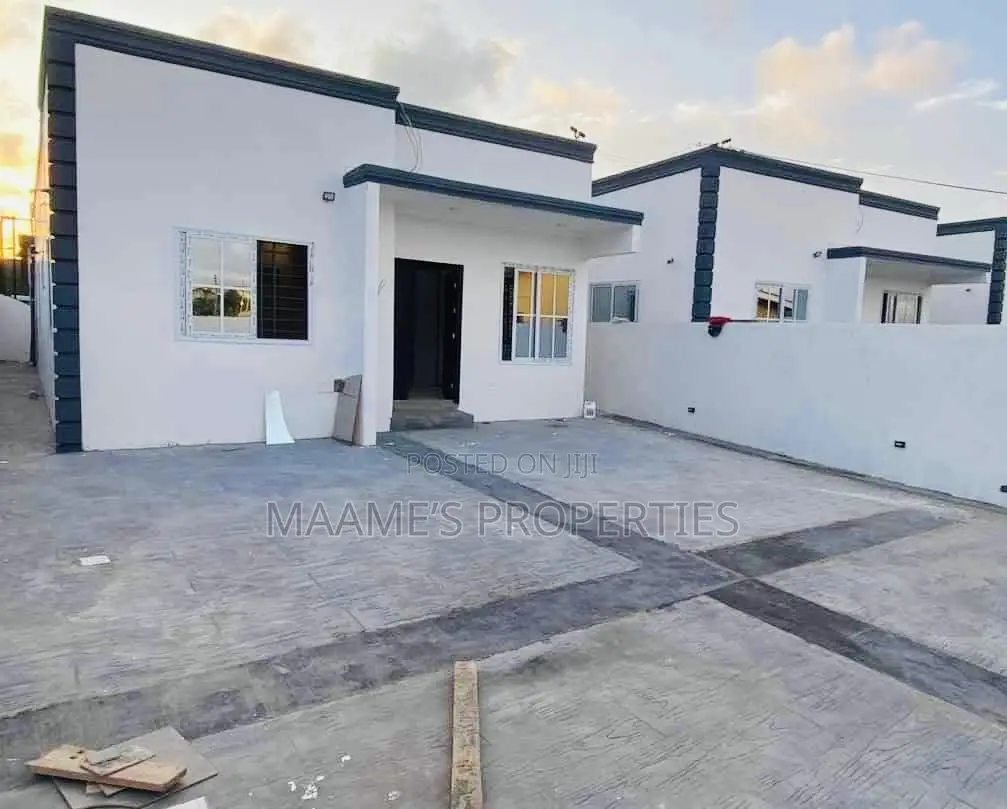 3bdrm House in Spintex for sale