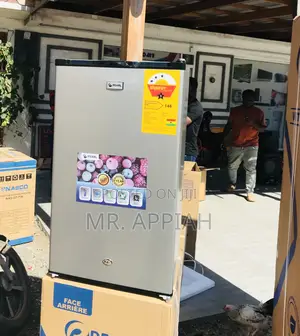 Super Chilling Pearl PF-111 Single Door Table Top Fridge.