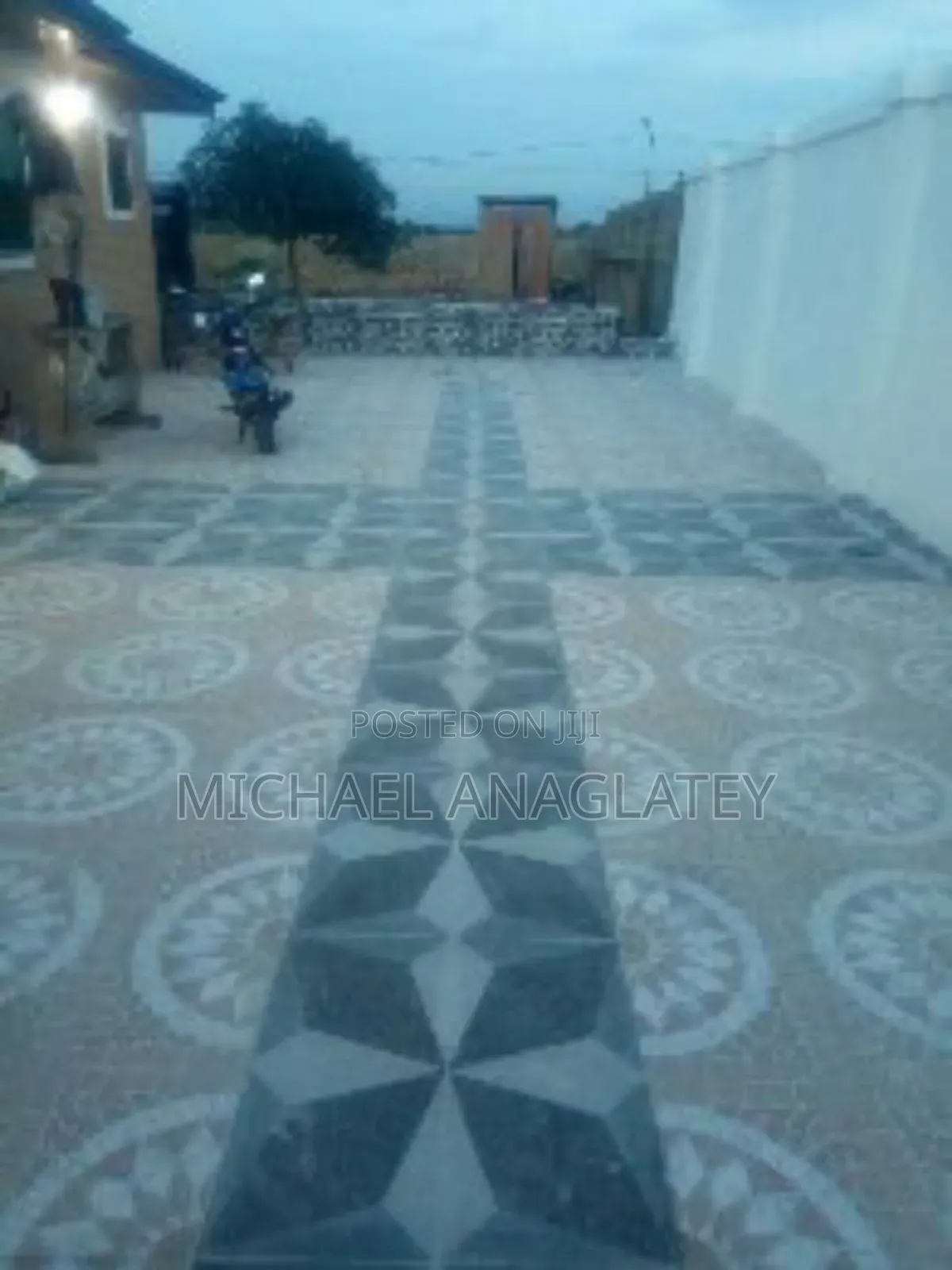 Tiles Laya