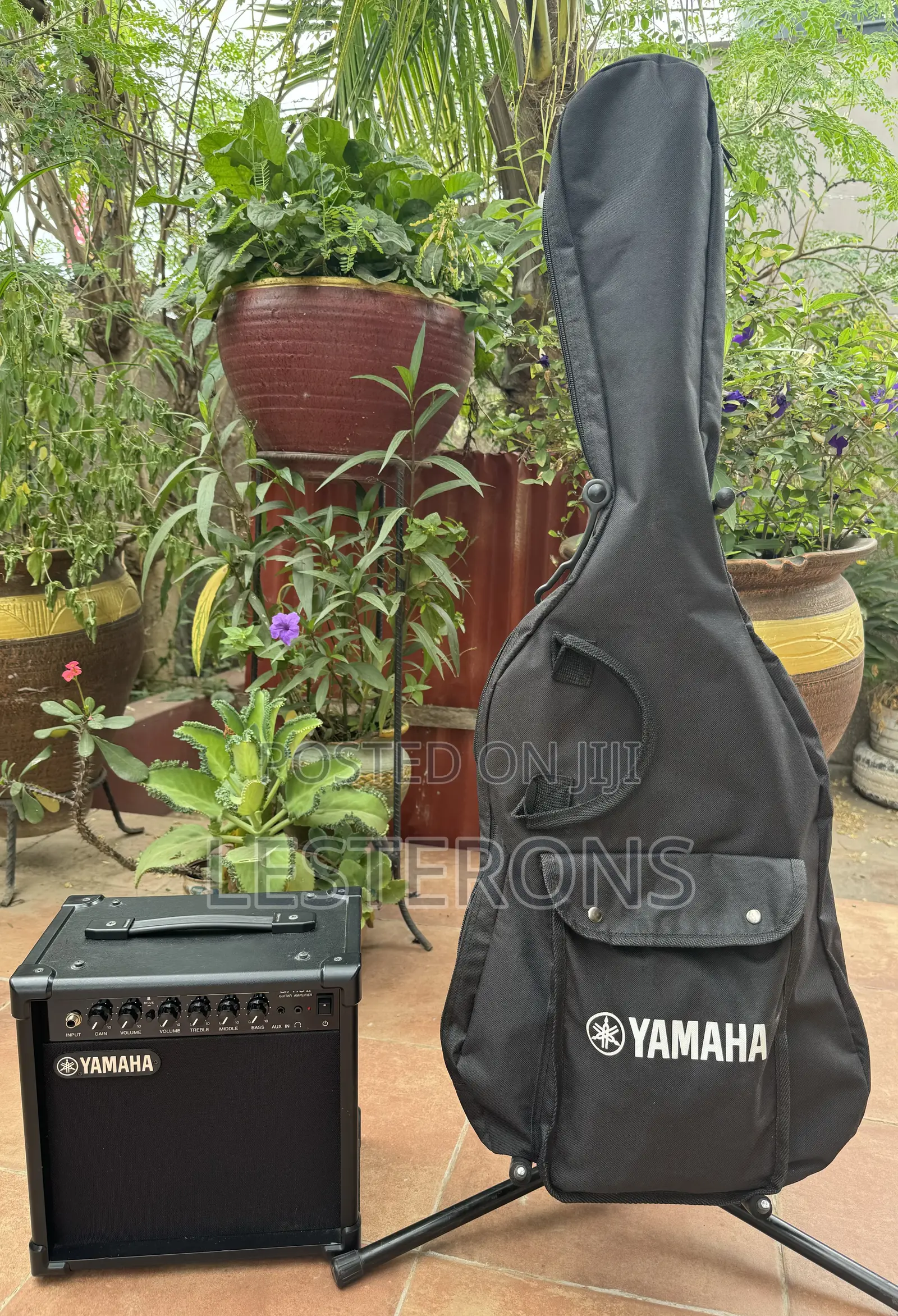Yamaha Pacifica Pac-012 Guitar