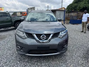 Photo - Nissan Rogue SV FWD 2016 Gray