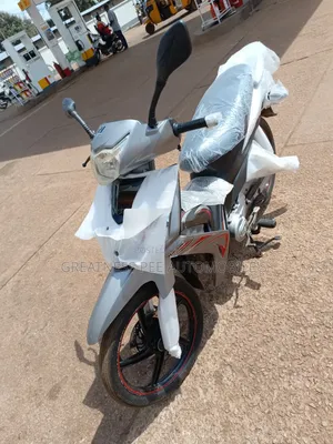 Aprilia 2021 Gray