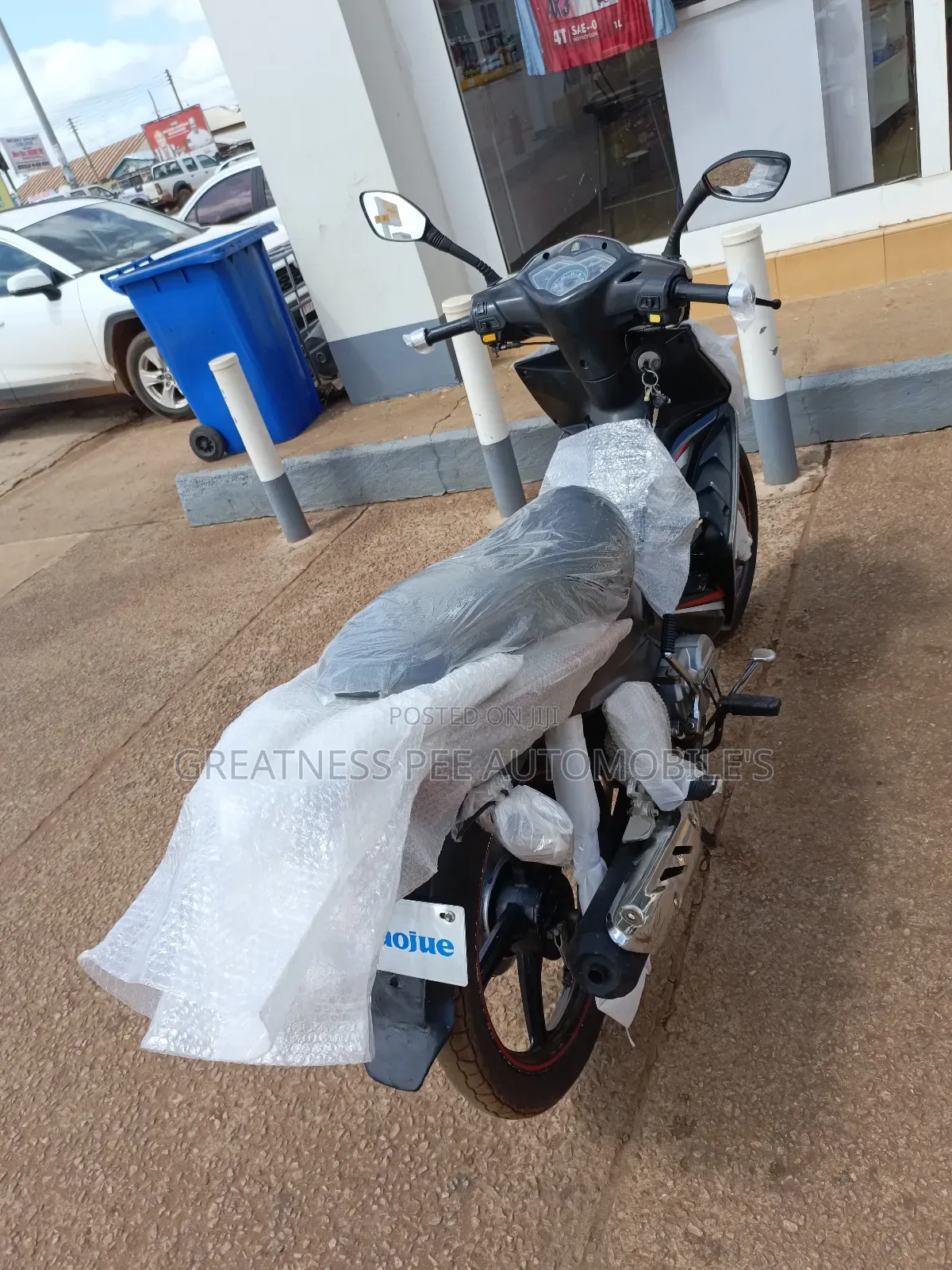 Aprilia 2021 Gray