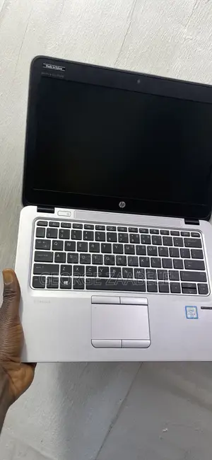 Laptop HP EliteBook 840 G3 8GB Intel Core I3 SSD 256GB