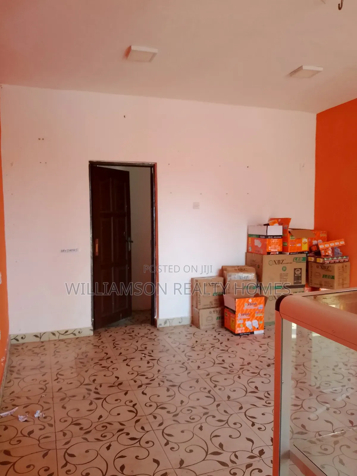 Road Side Shop/Store/Office Space/Warehouse, Spintex
