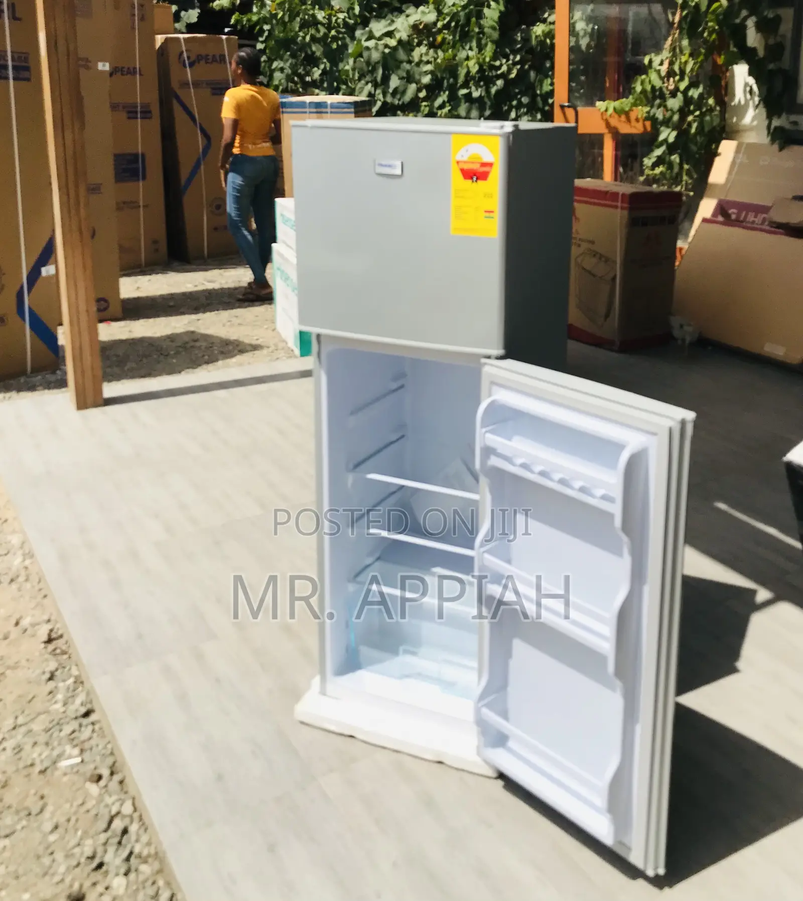 Adjustable Nasco Nasf2-130 2 Door Electric Fridge(110l).