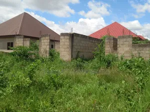 Photo - 8 Bedrooms House for Sale at Kenyasi Adwumam