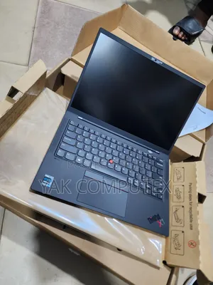 New Laptop Lenovo ThinkPad X1 Carbon 16GB Intel Core I7 SSD 512GB
