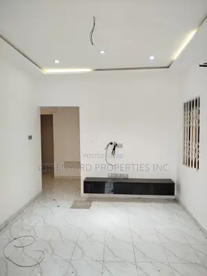 4bdrm House in Lakeside for sale