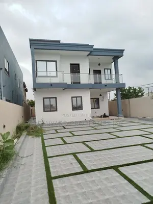 4bdrm House in Lakeside for sale