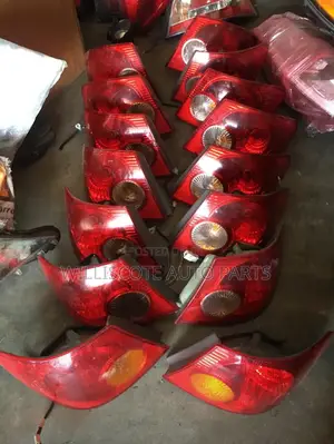 Toyota Corolla 2003-2008 Taillight Pair